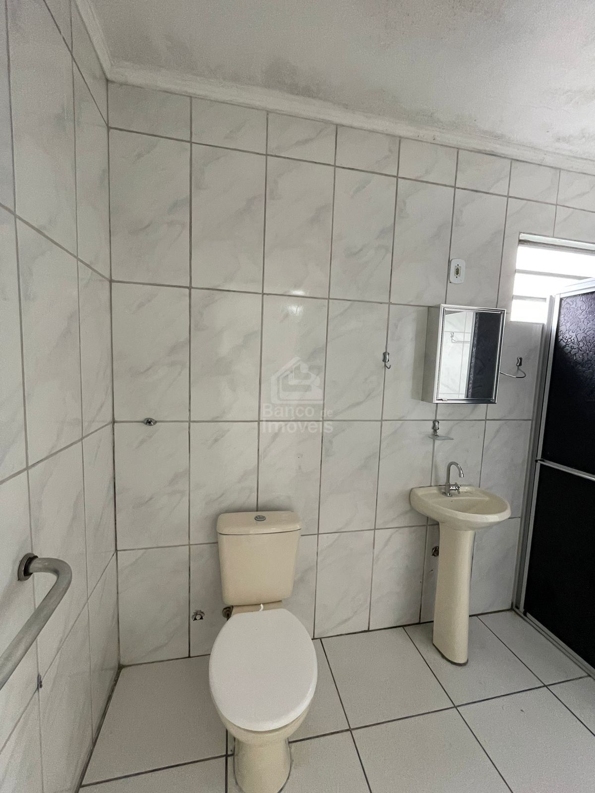 Casa para alugar com 3 quartos, 100m² - Foto 8