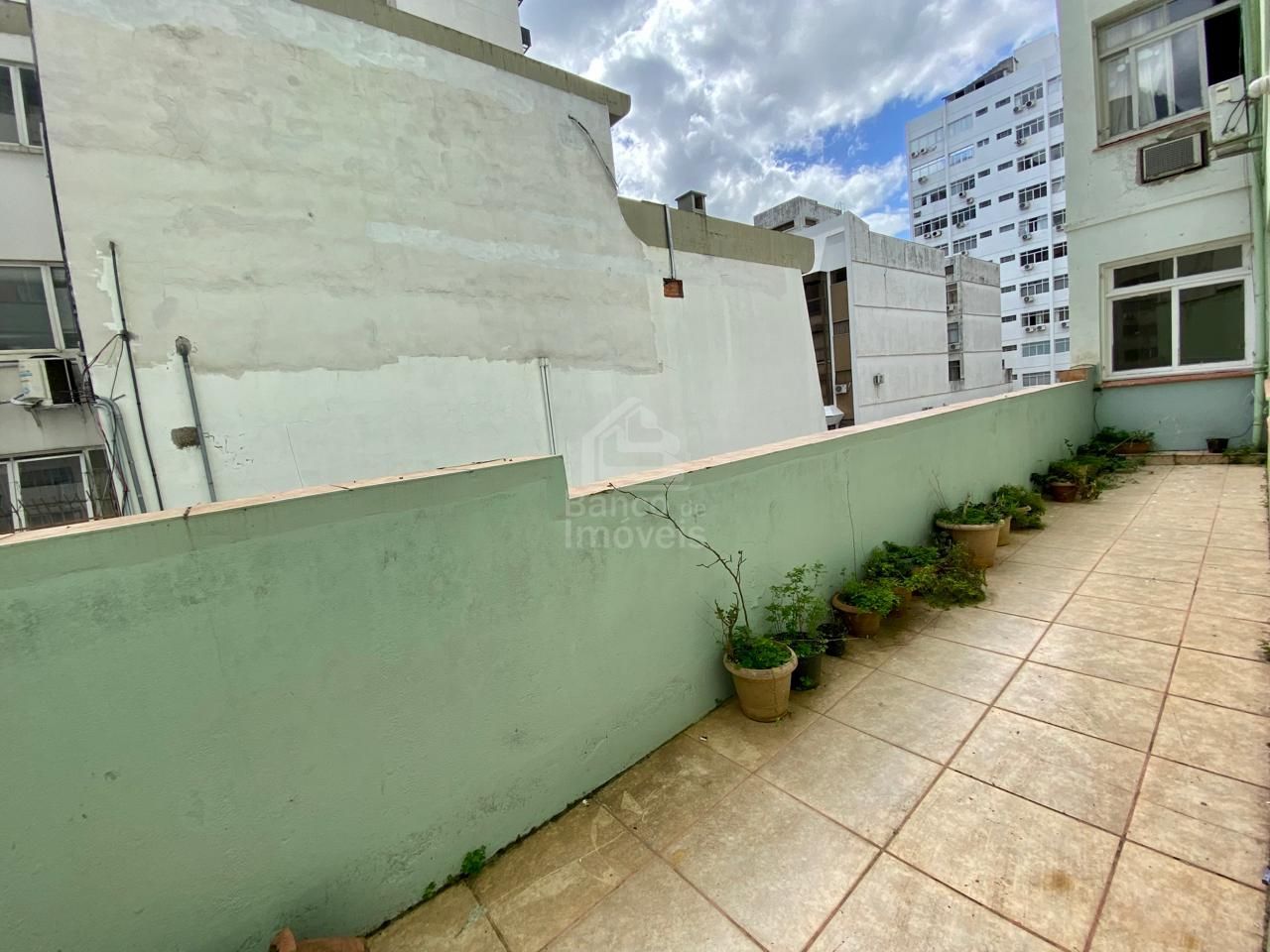 Apartamento à venda com 3 quartos, 128m² - Foto 14