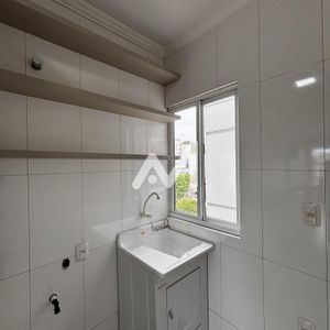 Apartamento com 68m² e 2 dormitórios no bairro São Cristóvão em Lajeado para Alugar
