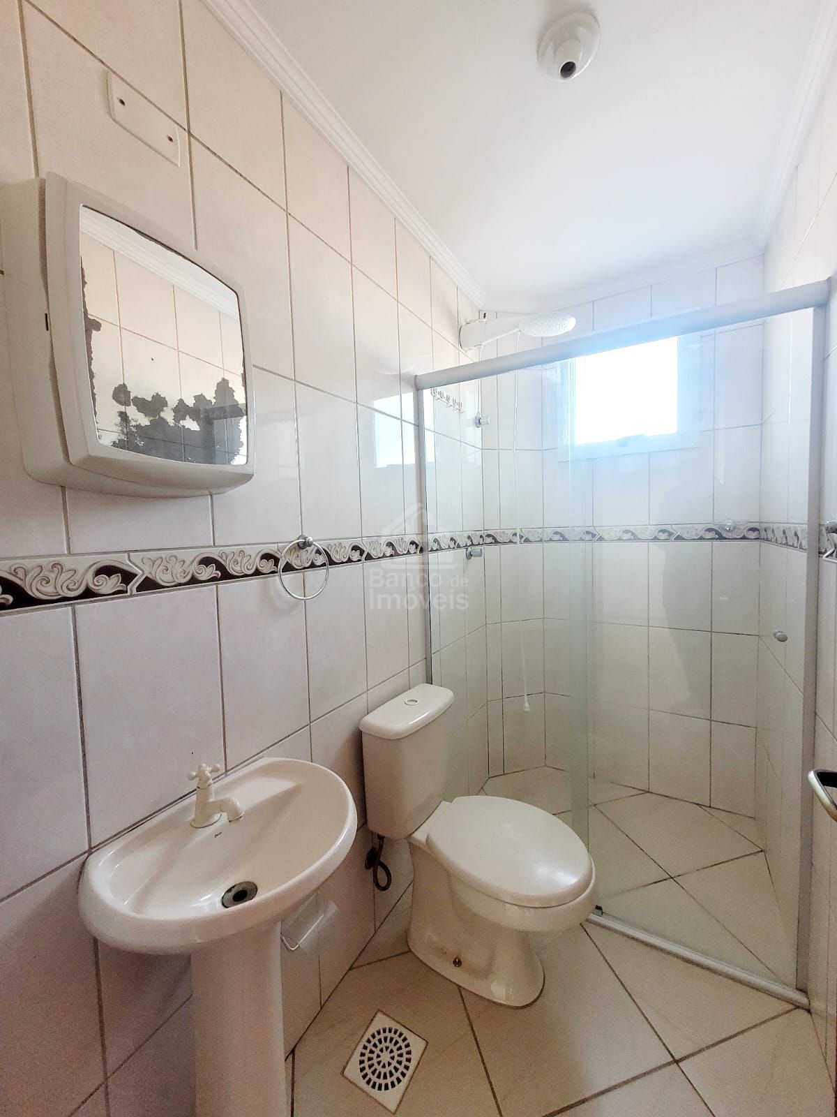 Apartamento com 2 Dormitórios para alugar, 63 m² por R$ 1.600,00 Apartamento com 2 Dormitórios para alugar, 63 m² por R$ 1.600,00