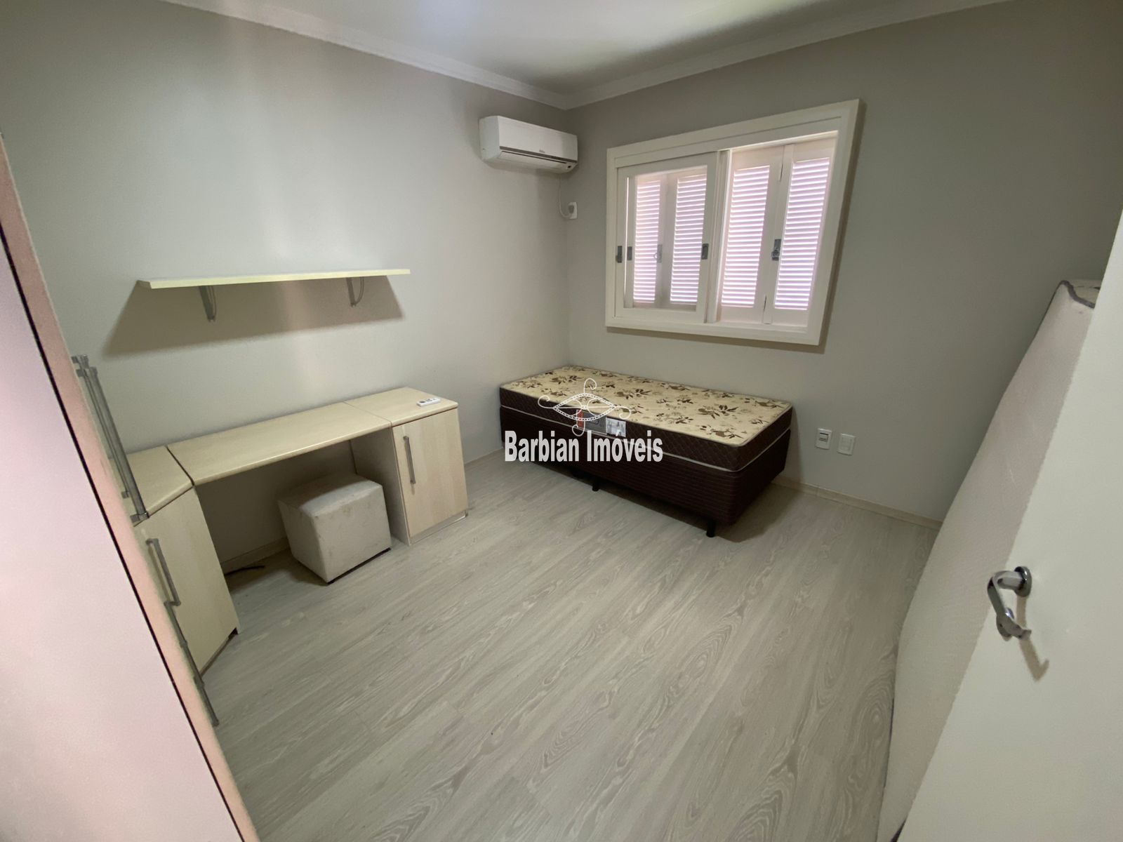 Casa à venda com 3 quartos, 217m² - Foto 18