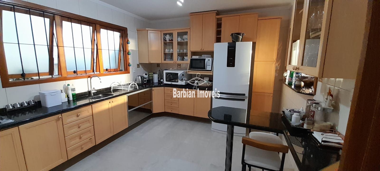 Casa à venda com 3 quartos, 284m² - Foto 13