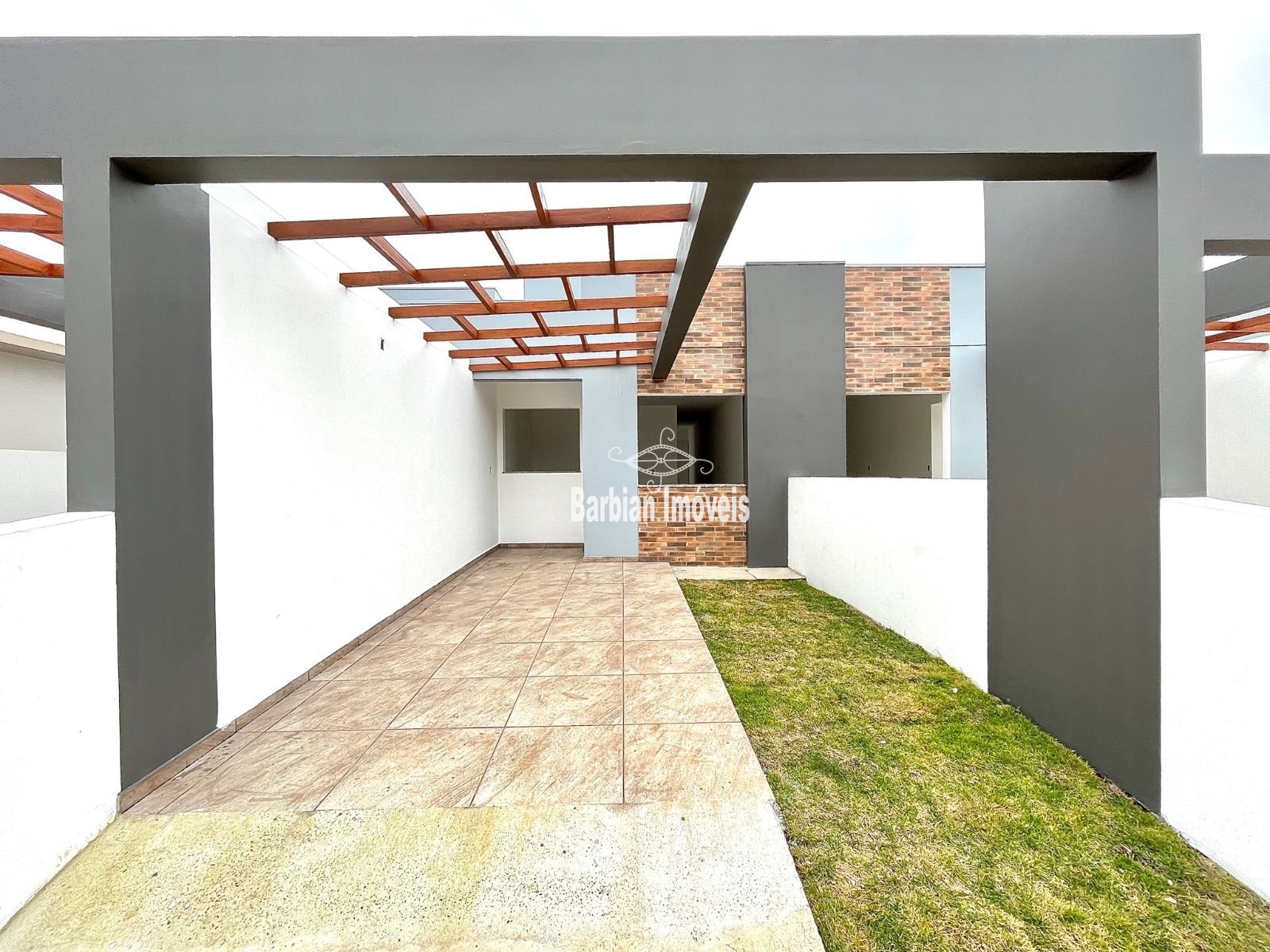 Casa à venda com 2 quartos, 54m² - Foto 2