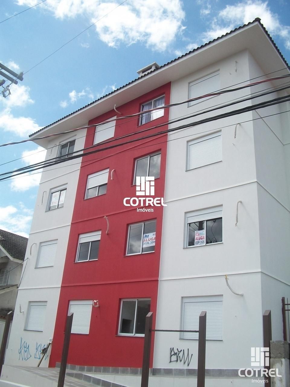 Apartamento com 01 dormitório e 1 vaga de garagem em Camobi.
