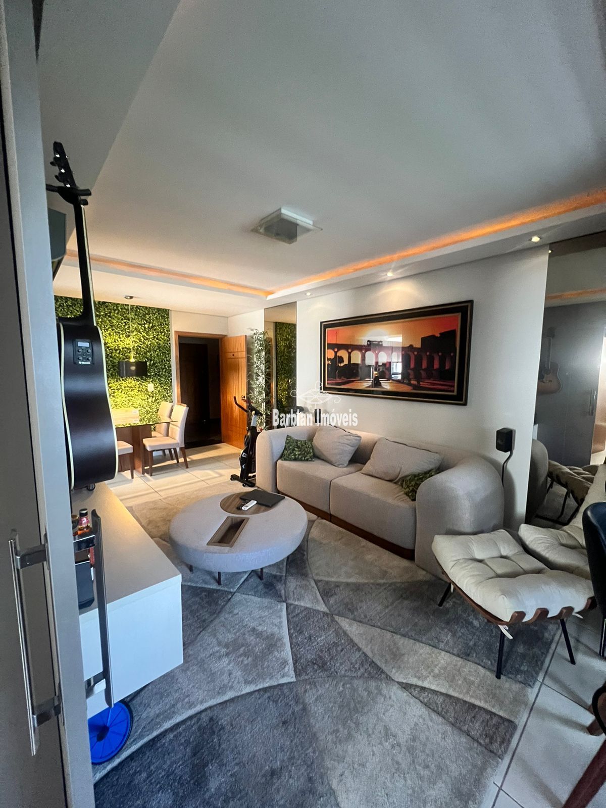 Apartamento à venda com 2 quartos, 74m² - Foto 1