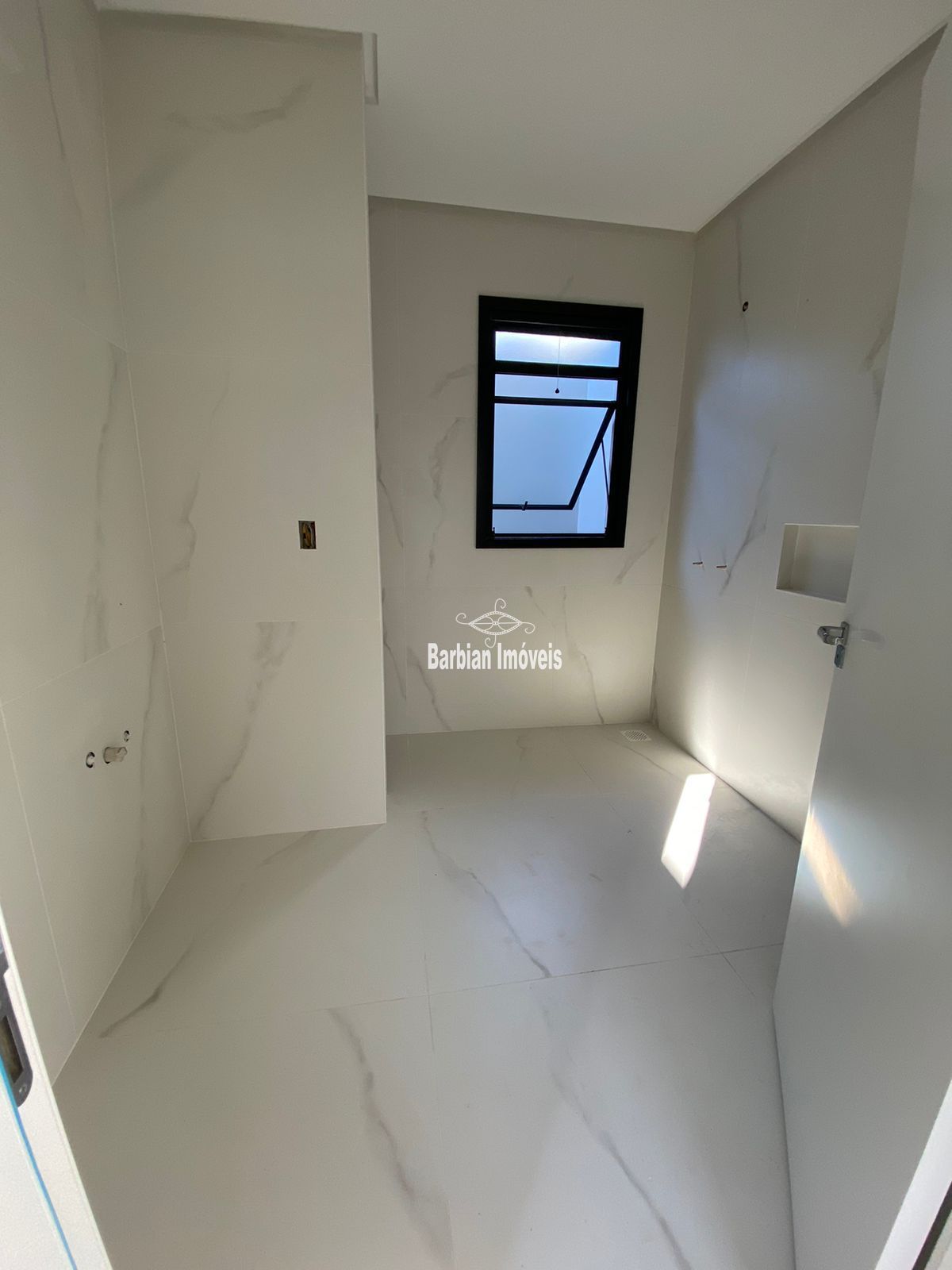 Casa à venda com 3 quartos, 201m² - Foto 15