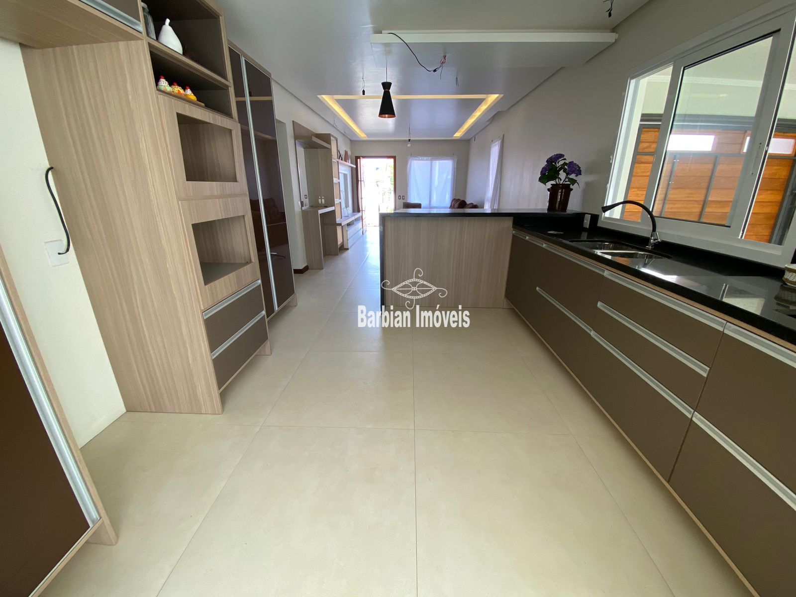 Casa à venda com 3 quartos, 162m² - Foto 8