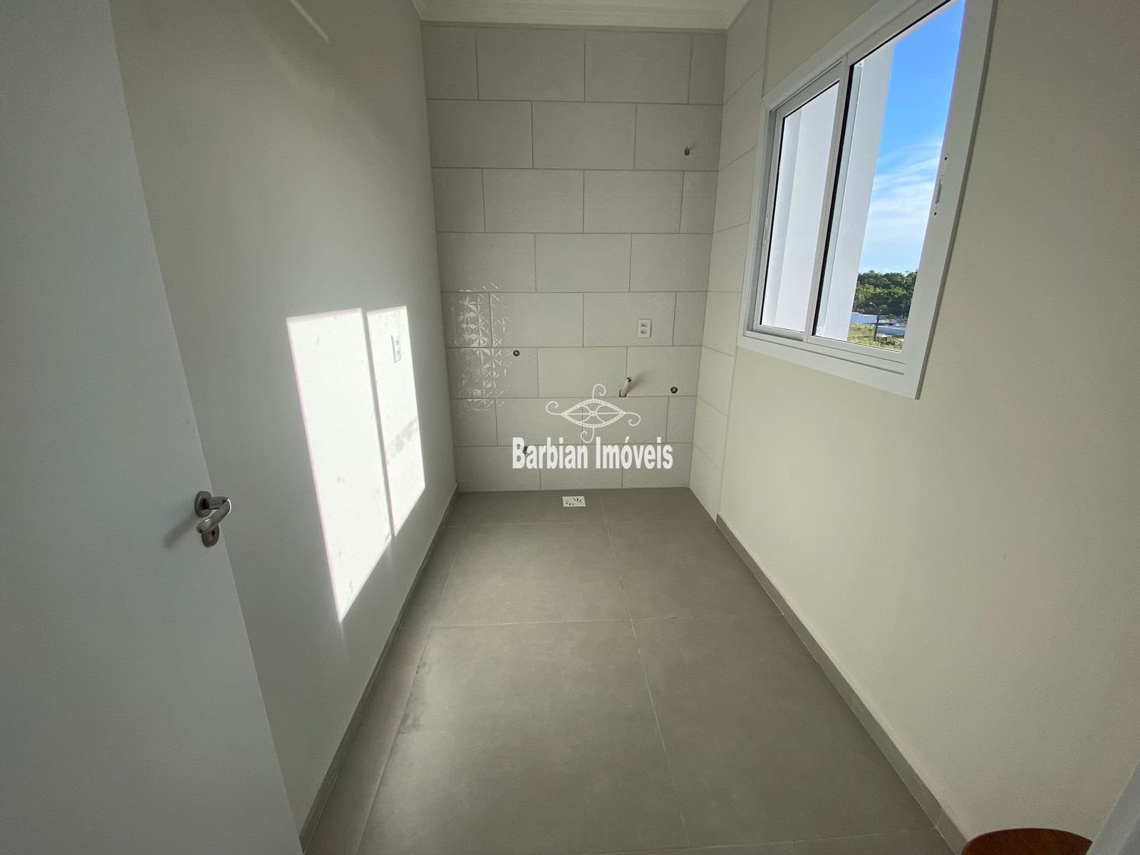Casa à venda com 3 quartos, 121m² - Foto 8