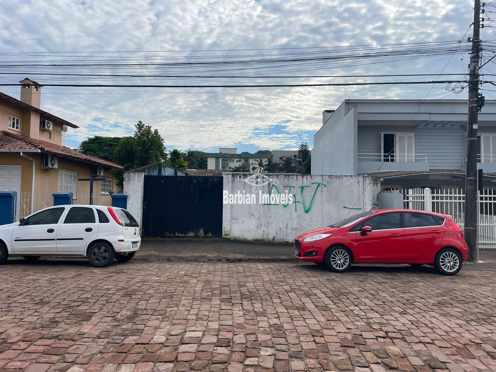 Terreno à venda, 220m² - Foto 1