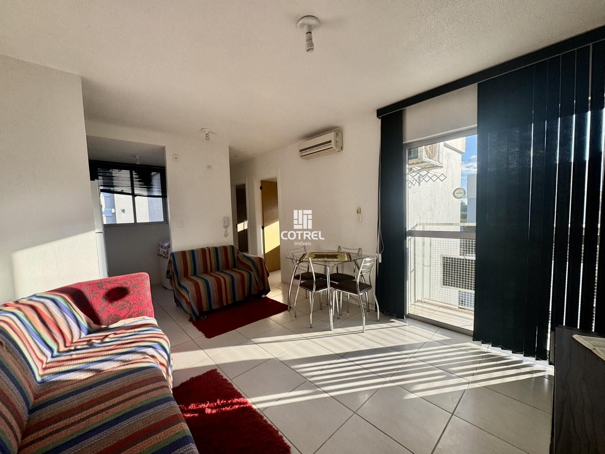 Apartamento à venda, 2 dormitórios e vaga de garagem, no bairro Medianeira