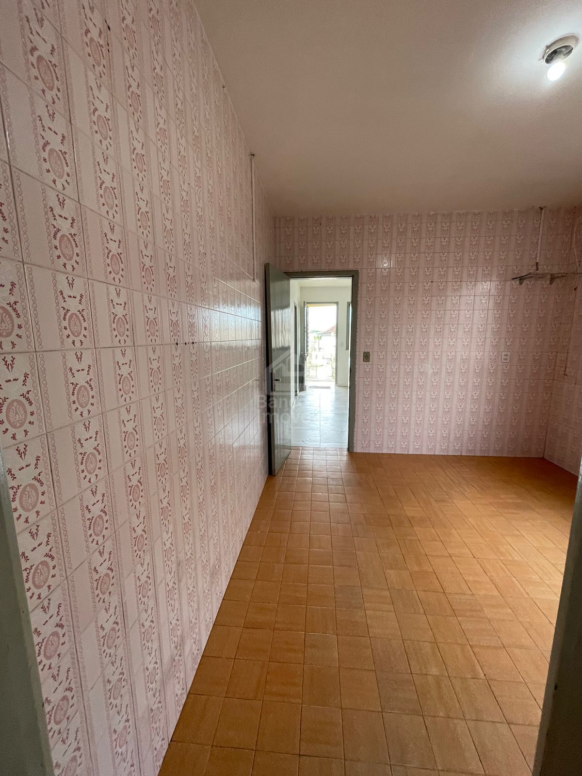 Casa para alugar com 3 quartos, 100m² - Foto 13