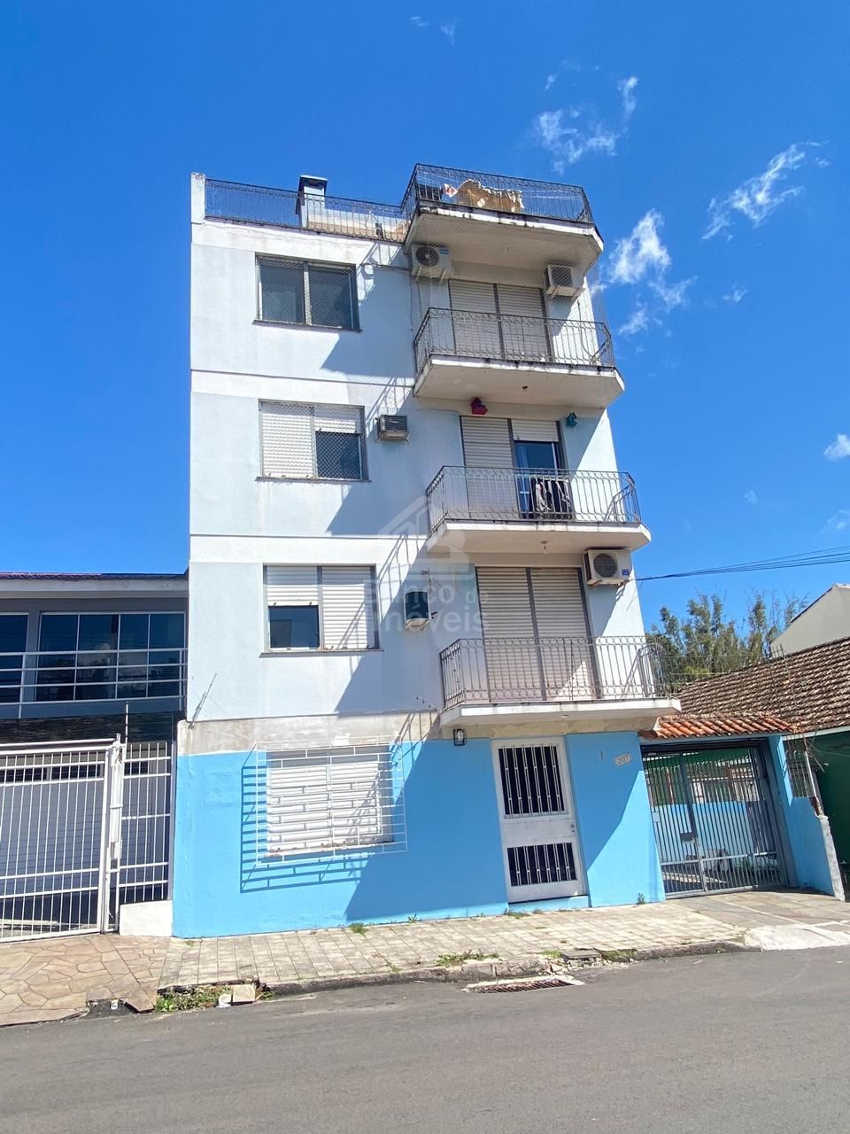 Apartamento para alugar  no Nossa Senhora do Rosrio - Santa Maria, RS. Imveis