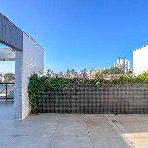 Cobertura com 149m², 2 dormitórios, 1 suíte, 1 vaga no Roca em Torres para Comprar