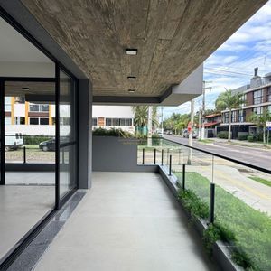 Apartamento com 99m², 2 dormitórios, 2 suítes, 2 vagas no Florença em Torres para Comprar