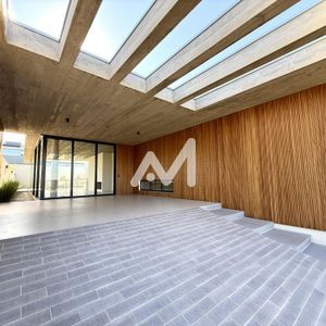 Casa com 237m² e 4 dormitórios no bairro Hidráulica em Lajeado para Comprar