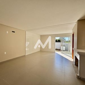 Sobrado com 94m² e 3 dormitórios no bairro Universitário em Lajeado para Comprar