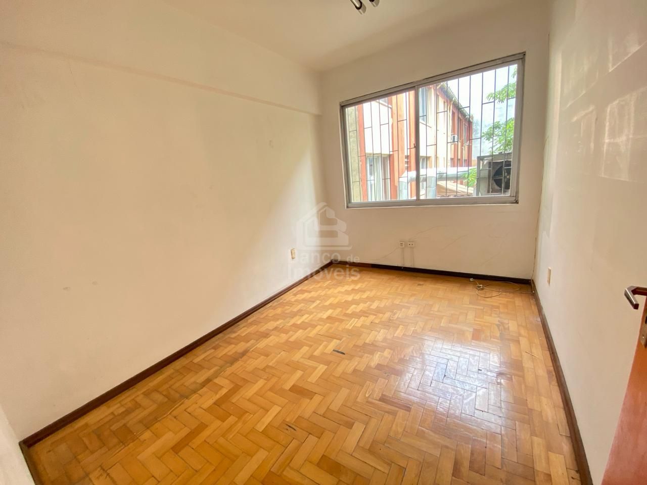 Conjunto Comercial-Sala para alugar com 2 quartos, 192m² - Foto 12