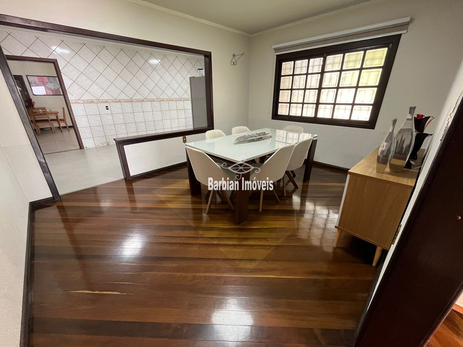 Casa à venda com 3 quartos, 210m² - Foto 5