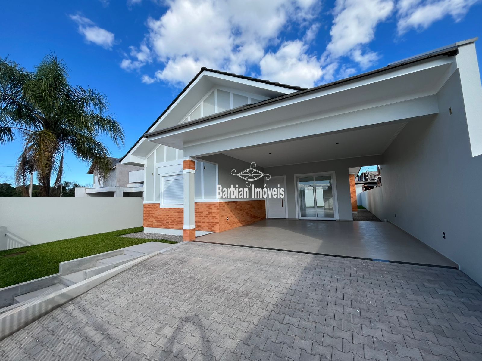 Casa à venda  no Linha Santa Cruz - Santa Cruz do Sul, RS. Imóveis