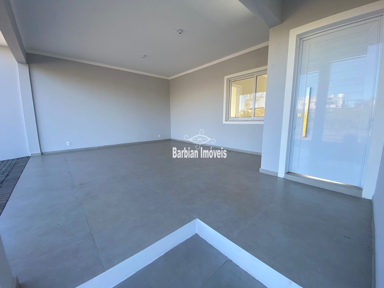 Casa à venda com 3 quartos, 121m² - Foto 2