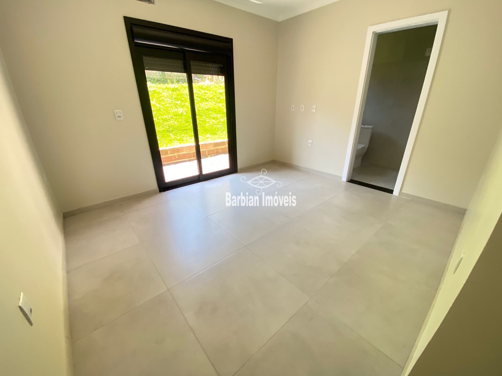 Casa à venda com 3 quartos, 110m² - Foto 12