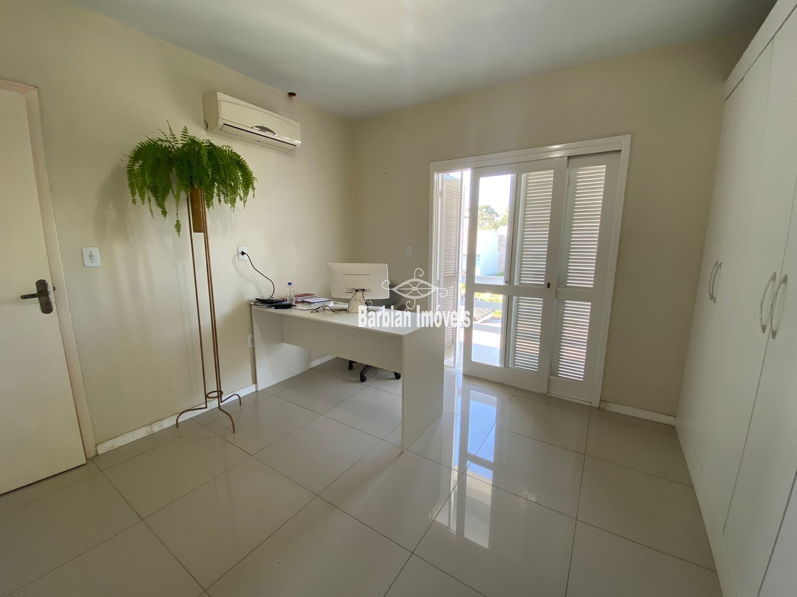 Casa à venda com 4 quartos, 262m² - Foto 15