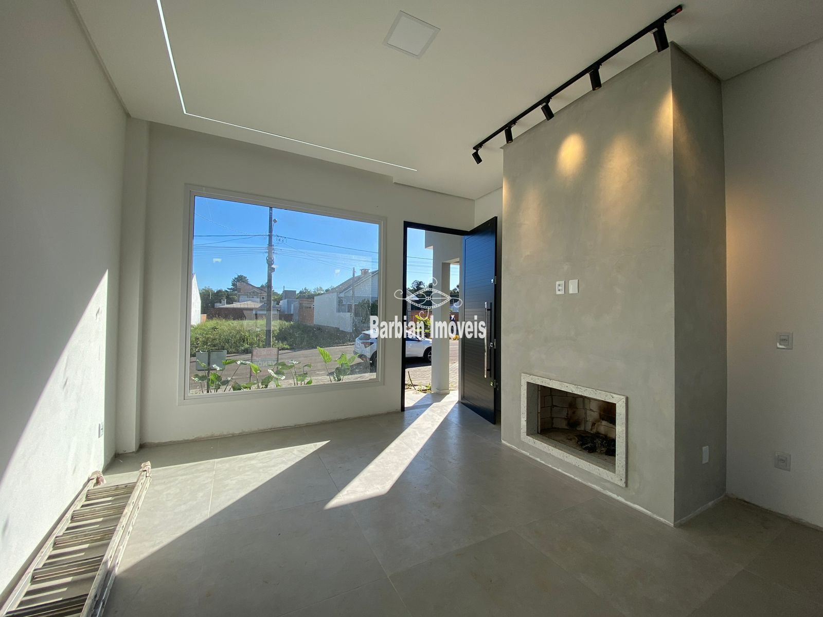 Casa à venda com 3 quartos, 118m² - Foto 3