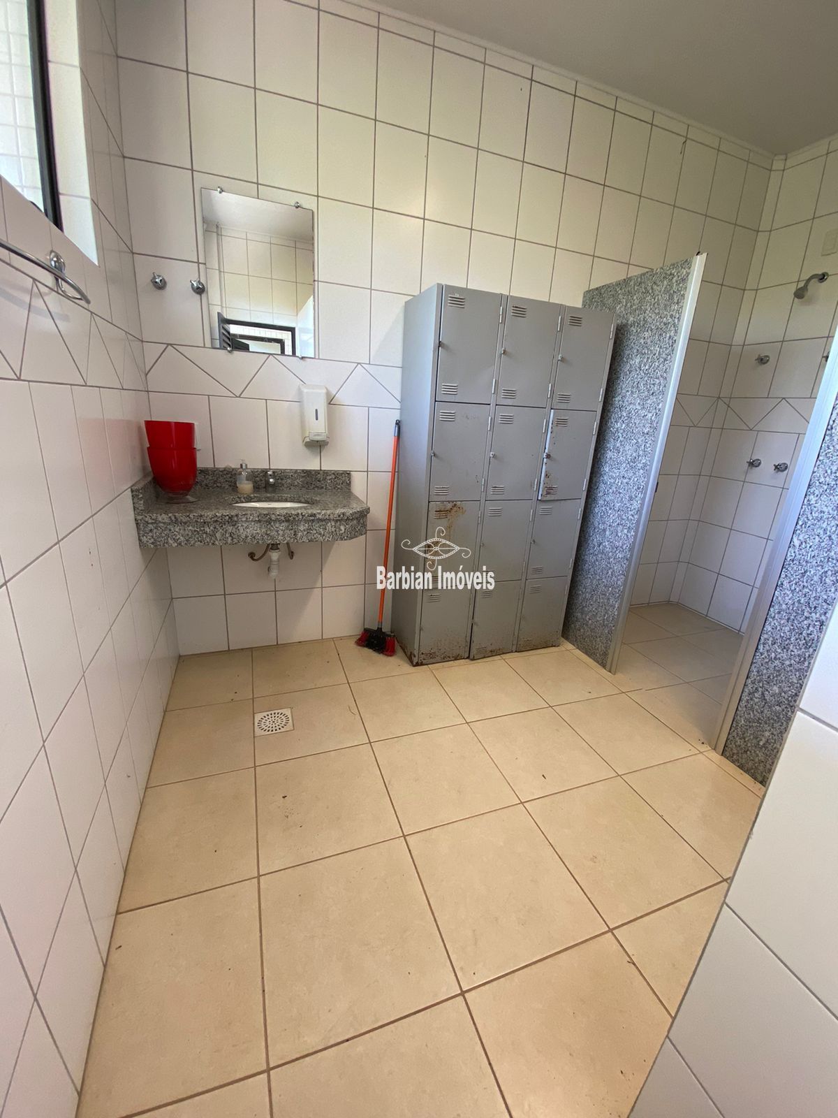 Prédio Inteiro à venda com 8 quartos, 1700m² - Foto 32