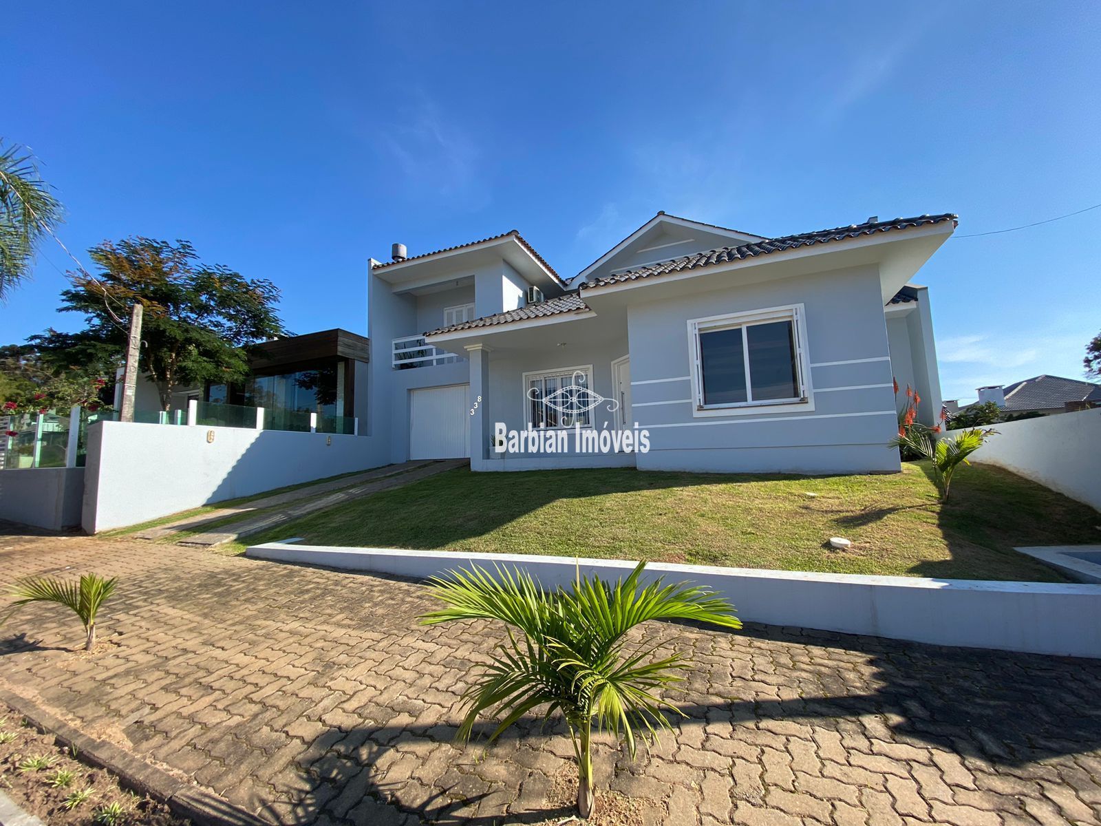 Casa à venda com 4 quartos, 262m² - Foto 2