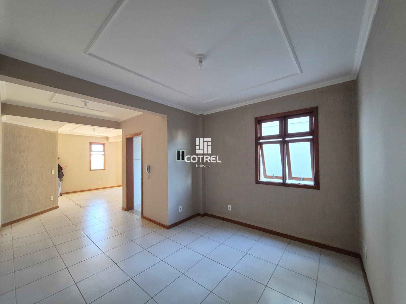 Apartamento à Venda 3 dormitórios sendo 1 suíte no bairro Camobi em Santa Maria