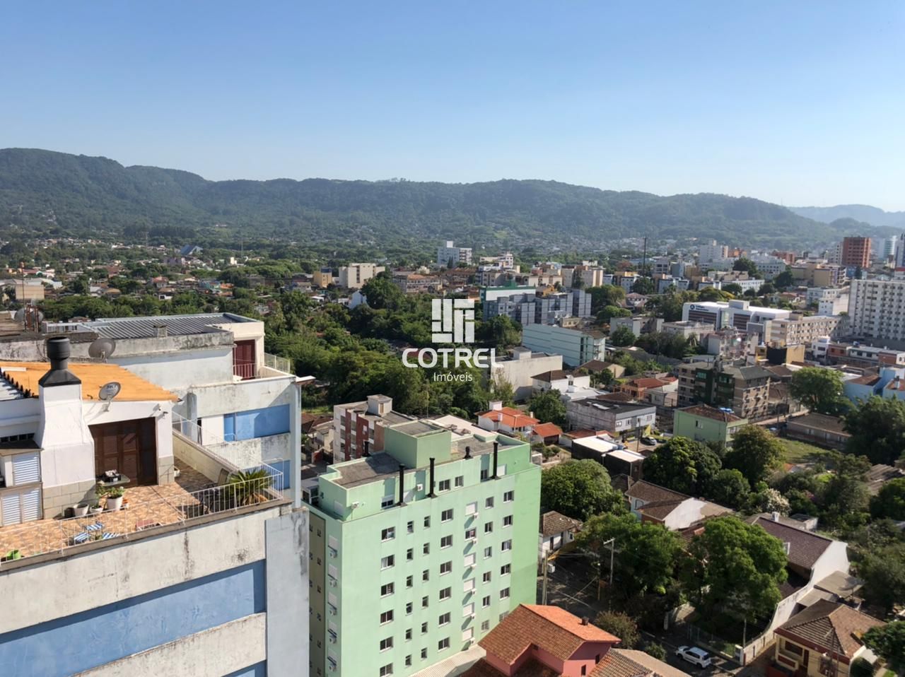 Cobertura Duplex 4 dormitórios e 1 vaga de garagem no Bairro Bonfim localizada n