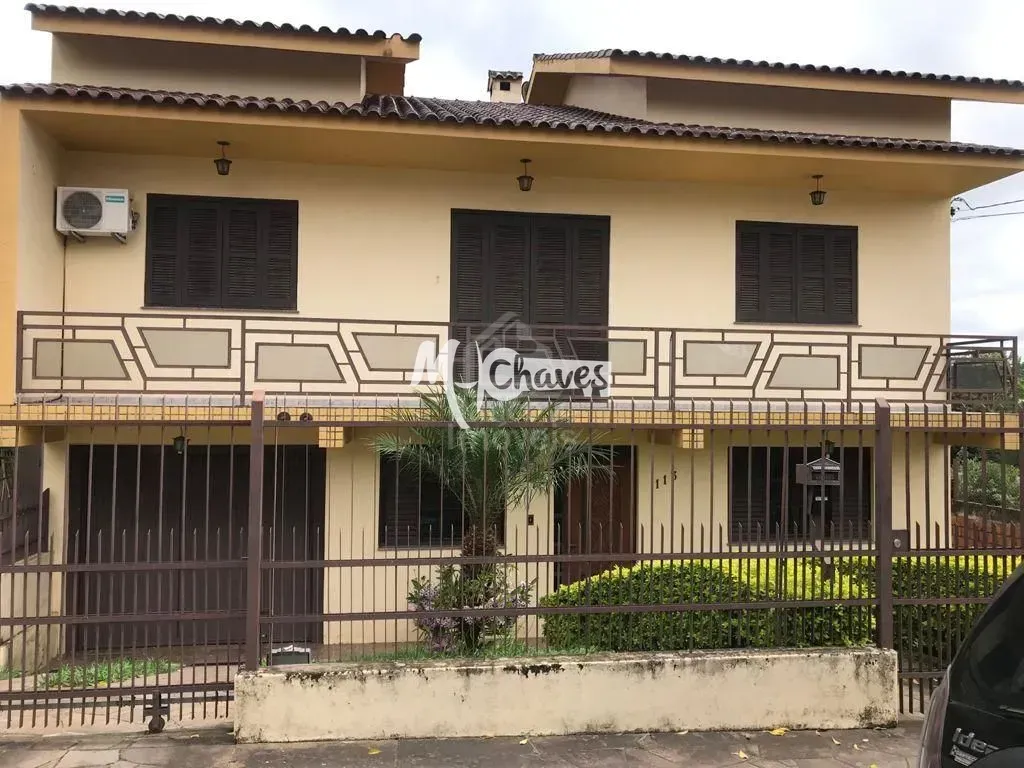 Casa, 5 quartos, 203 m² - Foto 1