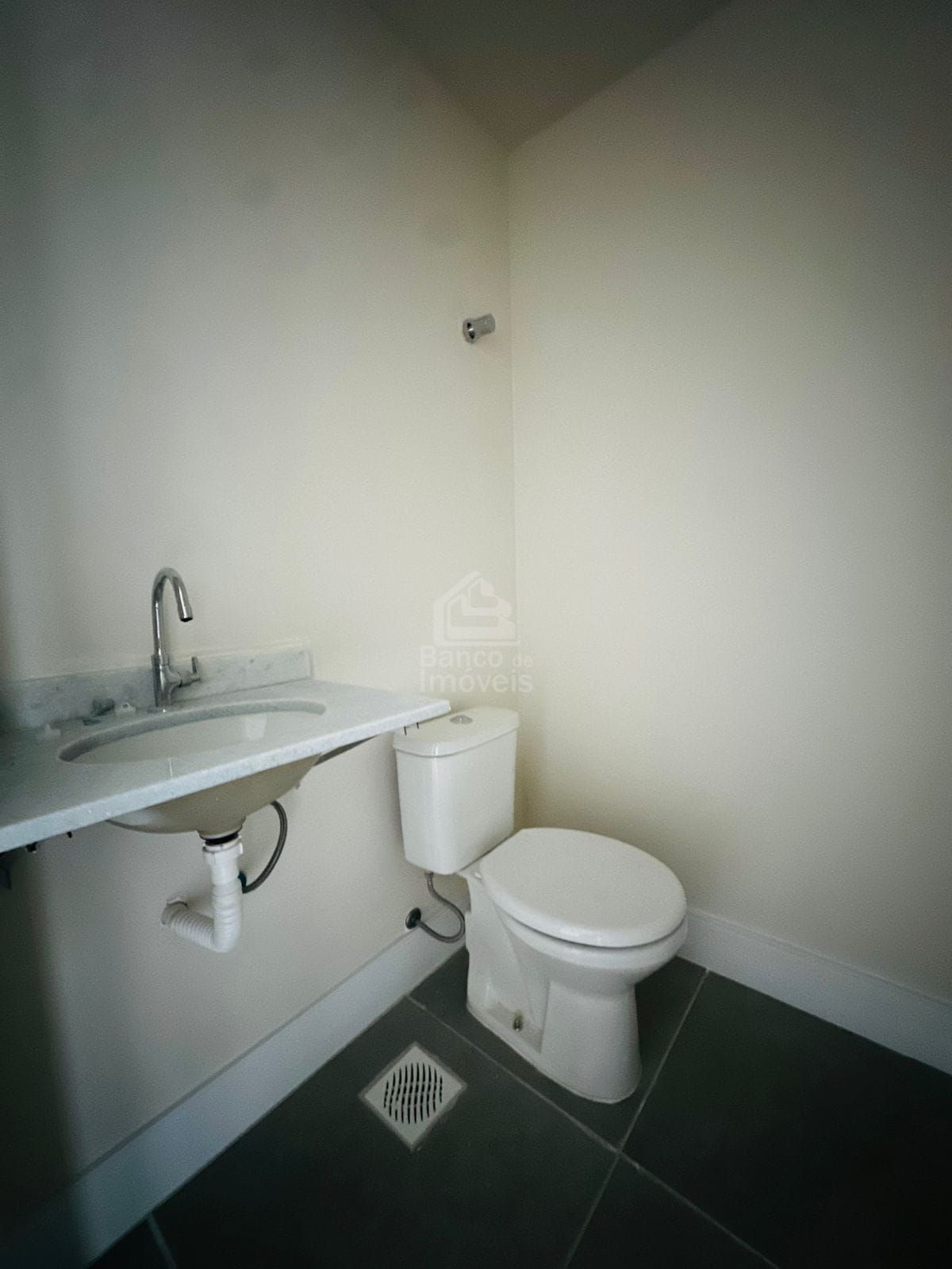 Sala comercial com 1 Dormitórios para alugar, 32 m² por R$ 1.950,00 Sala comercial com 1 Dormitórios para alugar, 32 m² por R$ 1.950,00