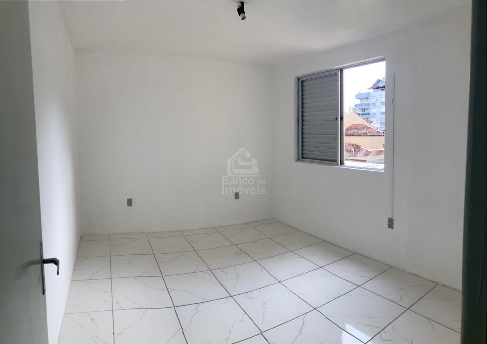 Apartamento para alugar com 2 quartos, 72m² - Foto 7