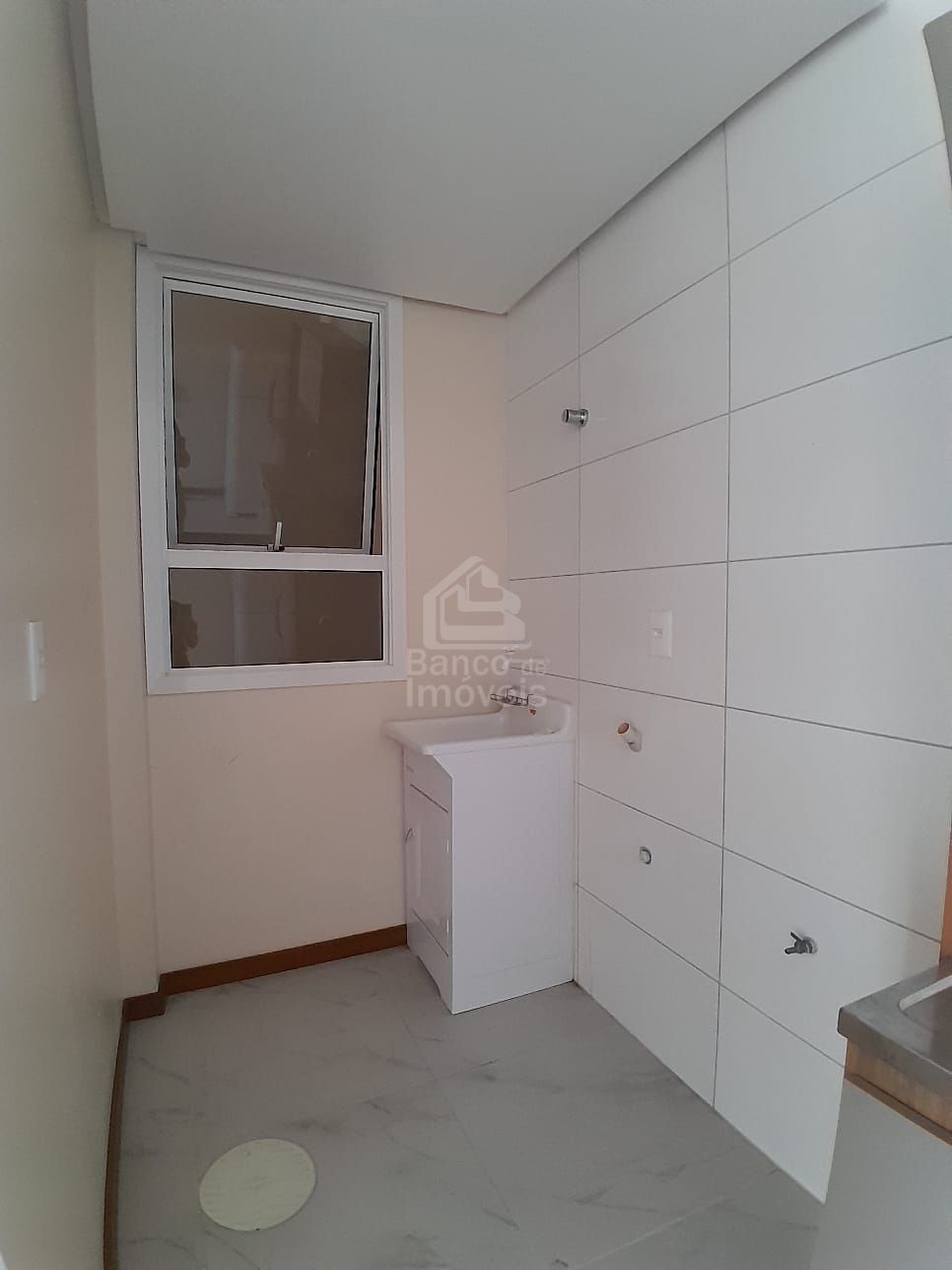 Apartamento para alugar com 1 quarto, 61m² - Foto 9