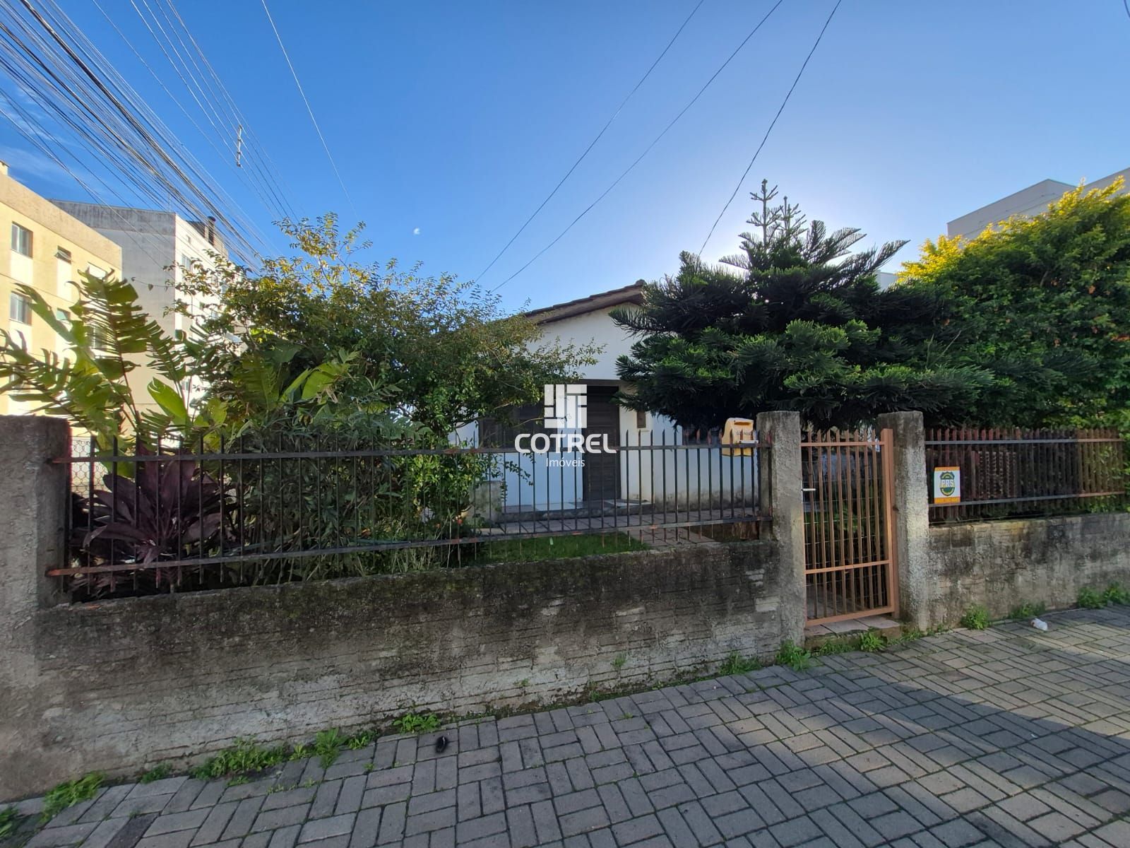 Terreno à Venda com 300m² situado no bairro Camobi em Santa Maria - RS