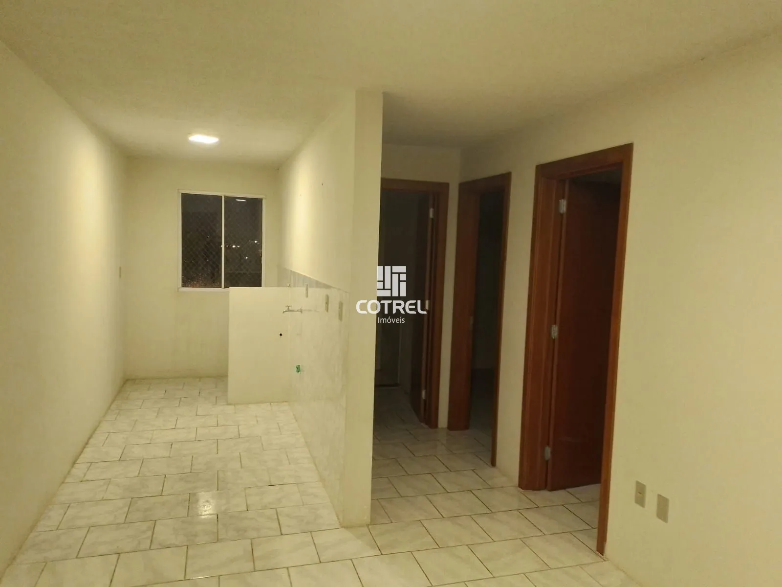 Apartamento 2 dormitórios 1 vaga de garagem localizado no Bairro Passo D`areia n