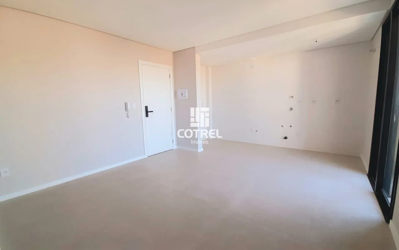 Apartamento à Venda 1 dormitório, 1 vaga de garagem, situado no bairro Camobi, S