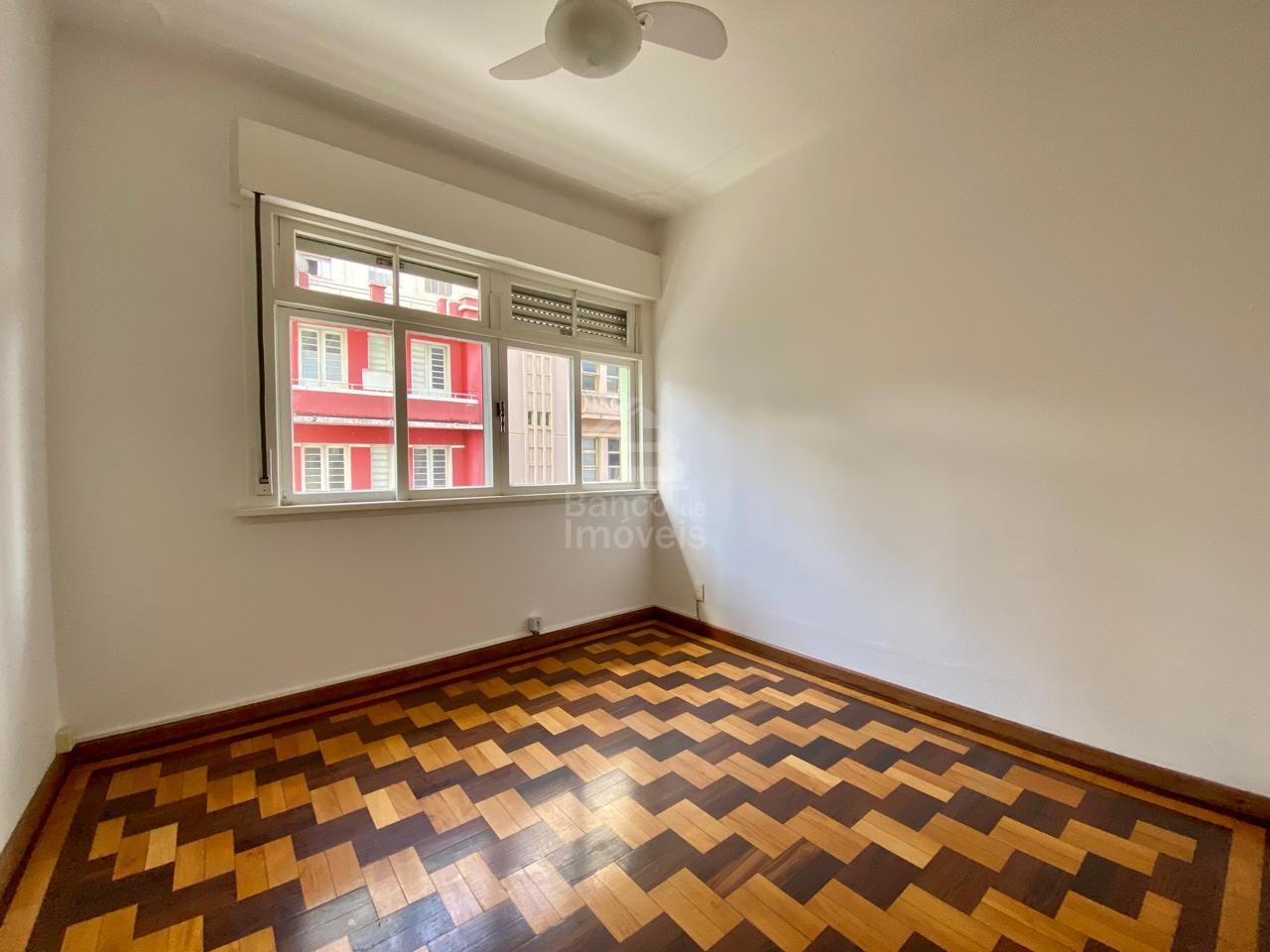 Apartamento à venda com 3 quartos, 128m² - Foto 5