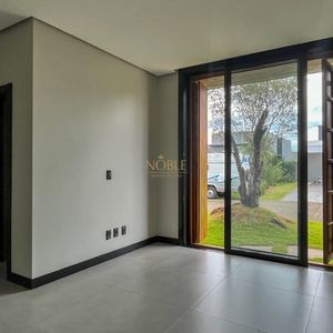 Casa de Condomínio com 250m², 4 dormitórios, 4 suítes, 2 vagas no Reserva das Águas em Torres para Comprar