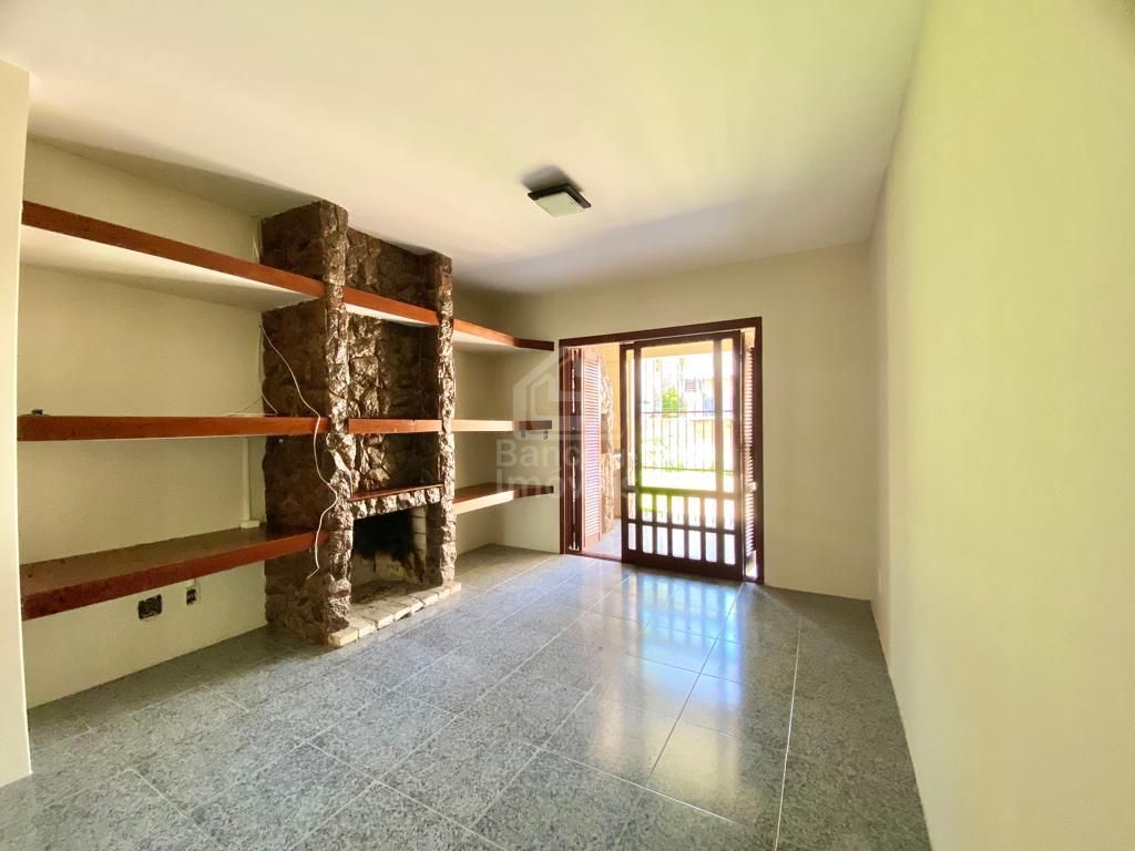 Casa à venda com 3 quartos, 250m² - Foto 19