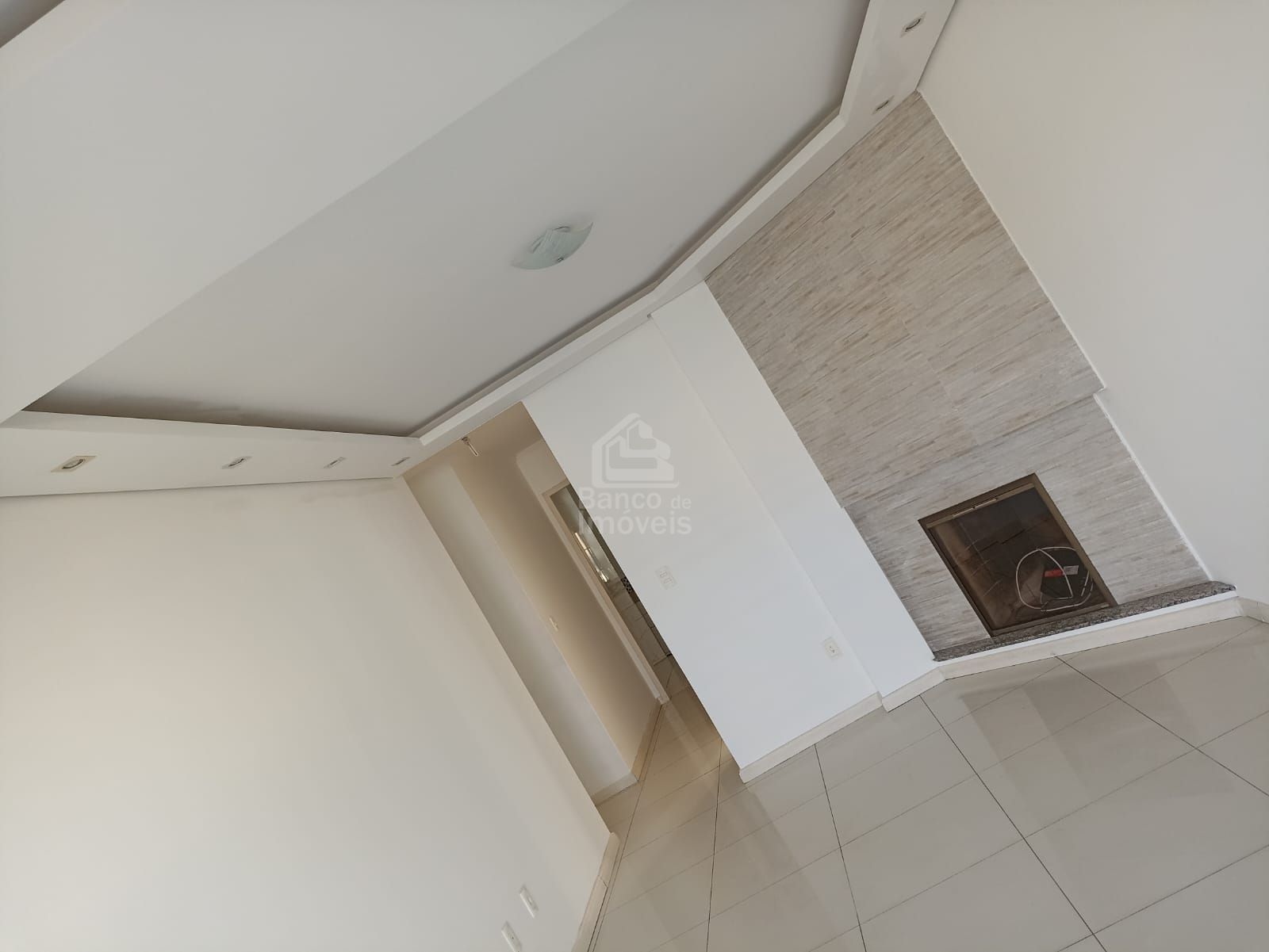 Apartamento à venda com 2 quartos, 75m² - Foto 1