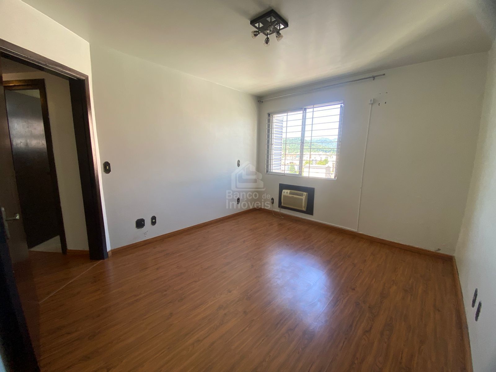 Apartamento para alugar com 2 quartos, 147m² - Foto 14