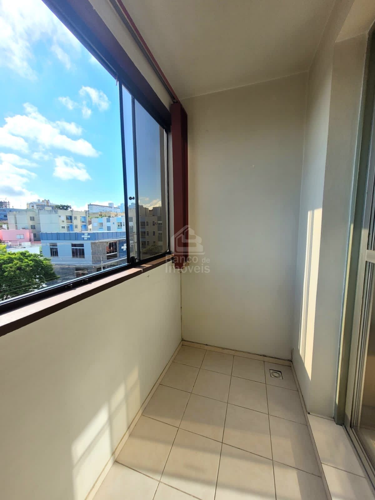 Apartamento à venda com 1 quarto, 53m² - Foto 8