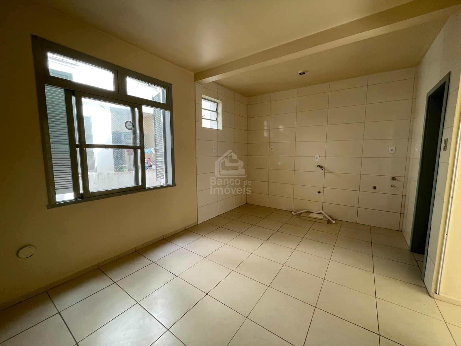 Apartamento para alugar com 1 quarto, 32m² - Foto 1