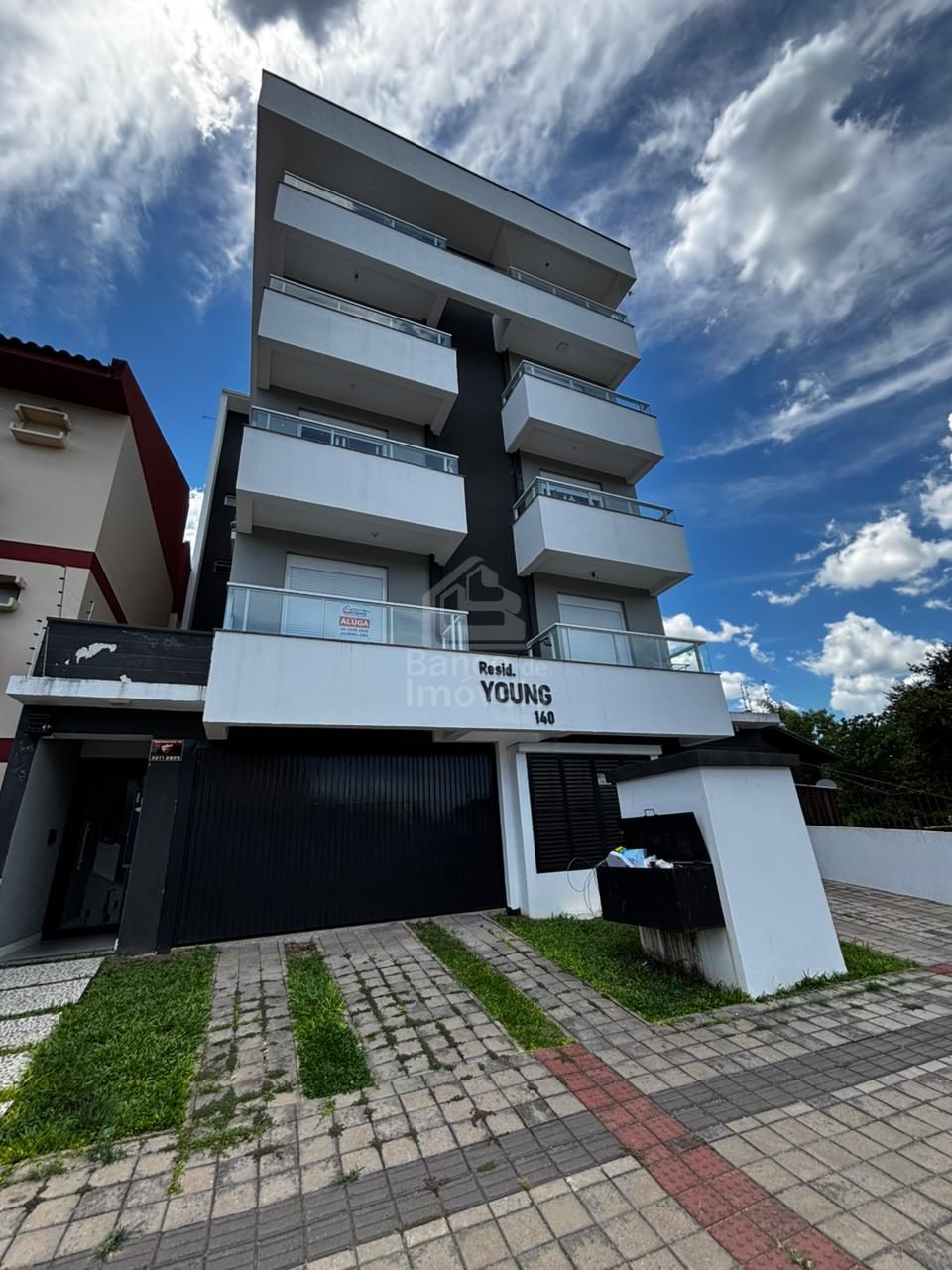 Apartamento para alugar  no Camobi - Santa Maria, RS. Imóveis