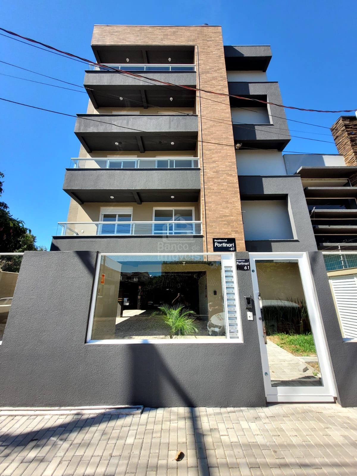 Apartamento para alugar  no Camobi - Santa Maria, RS. Imóveis