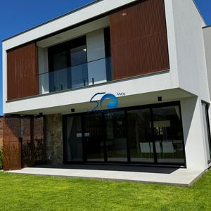 casa a venda em condomínio