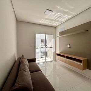 Apartamento com 56m² e 2 dormitórios no bairro Florestal em Lajeado para Alugar