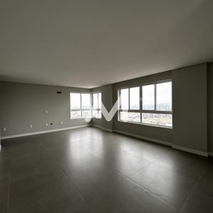 Apartamento com 143m² e 3 dormitórios no bairro Centro em Lajeado para Comprar